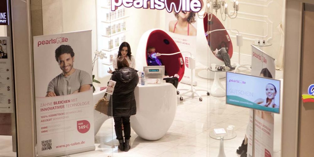PearlSmile decade long experience on the market with retail locations